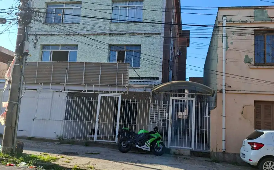 Prédio Inteiro no Glória em Glória - Foto principal