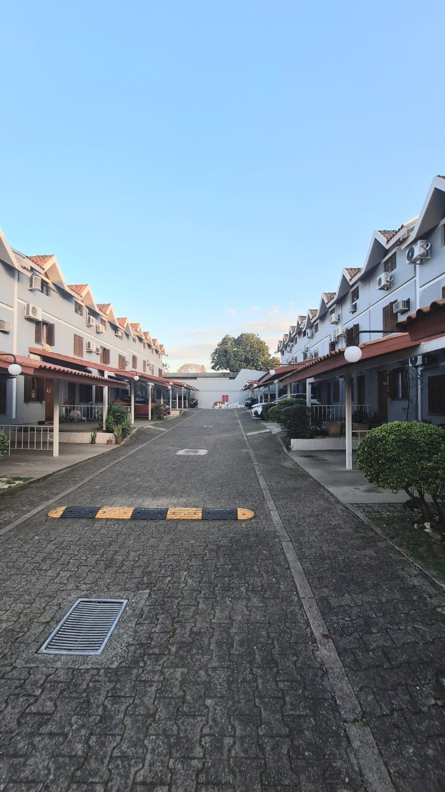 Casa 3D na Cavalhada (Condomínio Fechado) em Cavalhada